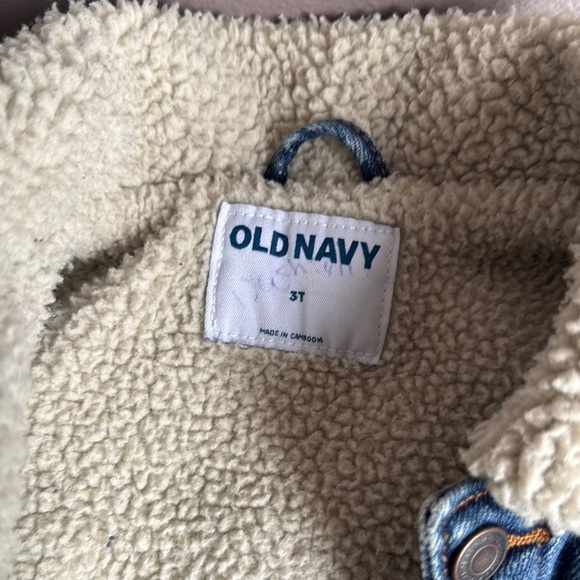 Old Navy Kids Denim Jacket with Sherpa Collar - Picture 3 of 6